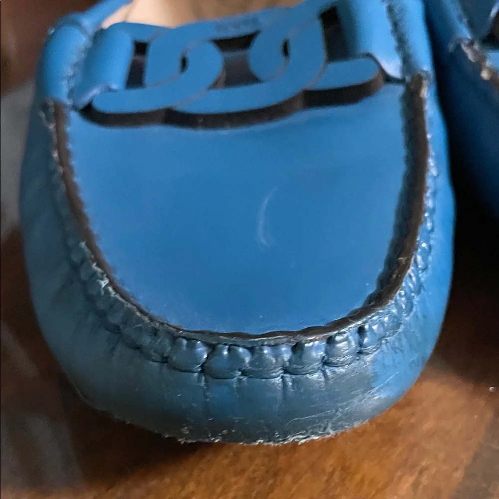 NEW SALE PRICE! on TOD'S Kate Gommino Blue Chain Link Buckle on Vamp 39 or US 9 - Picture 4 of 10